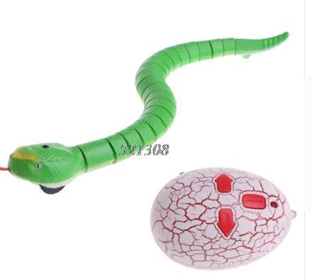 Novelty Remote Control Snake Rattlesnake Animal Trick Terrifying Mischief Toy - Mooth Shop